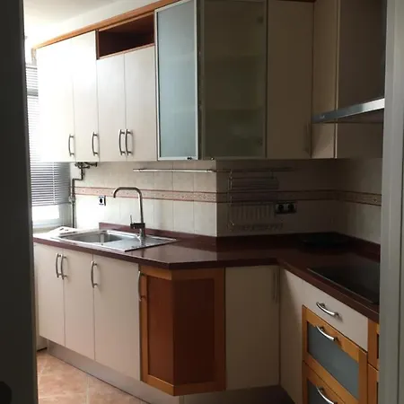 Apartamento Amplio Y Luminoso Plaza America, Wifi * Alicante